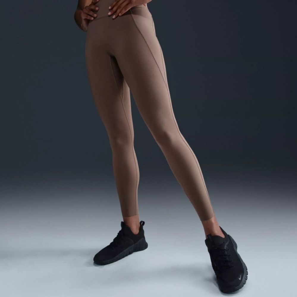 Nike Universa Medium-Support High-Waisted 7/8 Leggings - Picture 6 of 7
